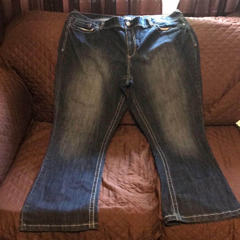 Maurices 26 short jeans